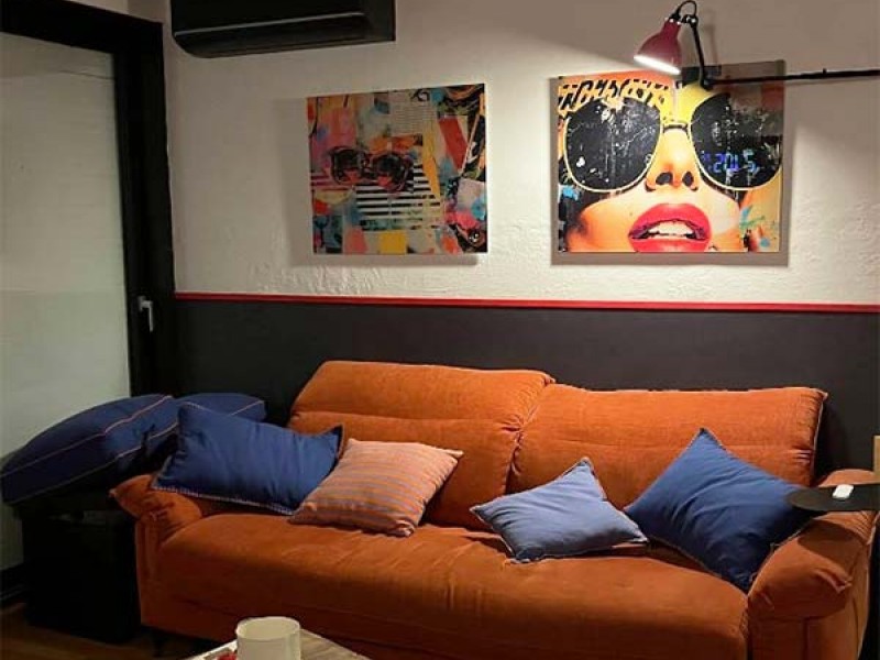 Pop-Art Dame mit Brille
